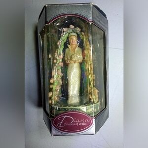 Diana Princess of Wales 10th Anniversary Heirloom Collection Famous Women Histor